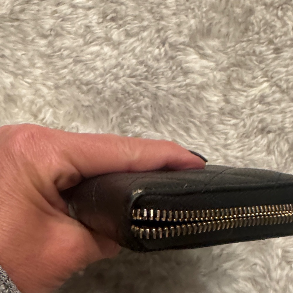 Chanel Black Quilted Leather Wallet - Picture 11 of 13